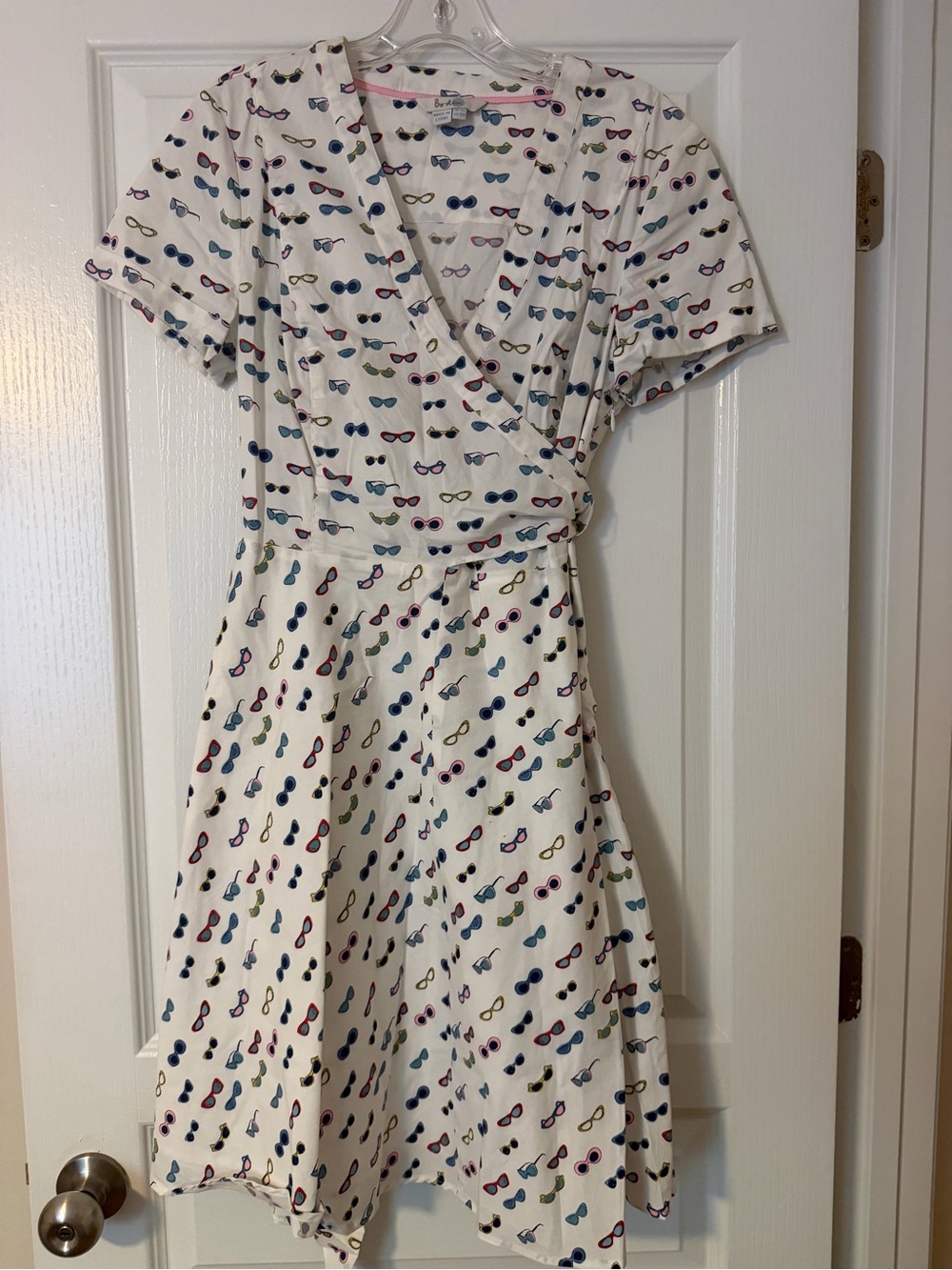 boden White Wrap-Style Dress with Multicolor Sunglasses Print, size 10R